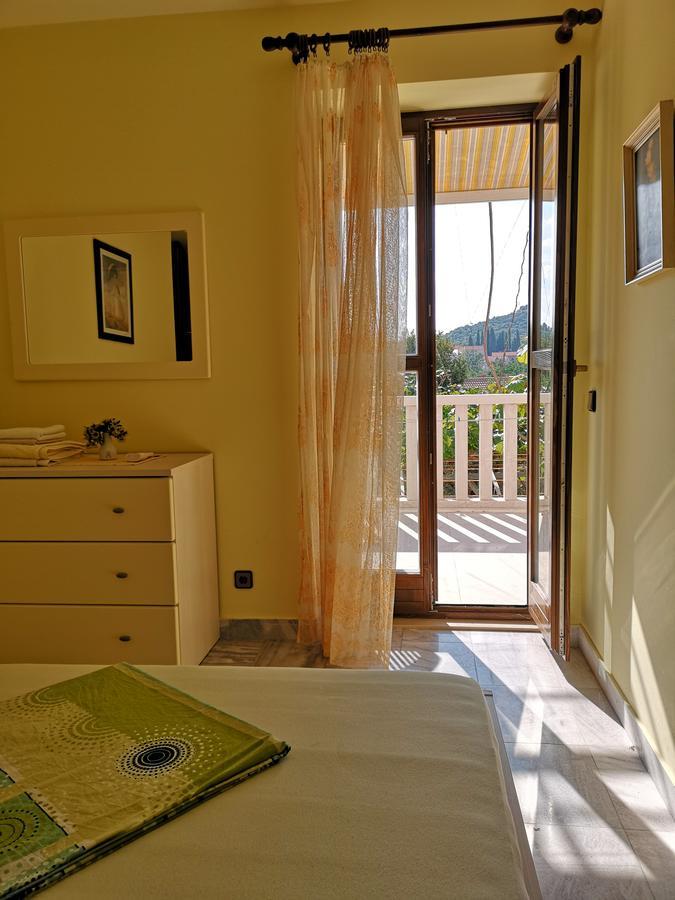 Apartments And Rooms Villa Mir Zaton  Exterior photo